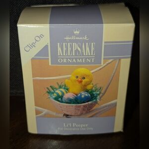 1992 Hallmark Easter Lil Peeper Clip On Ornament